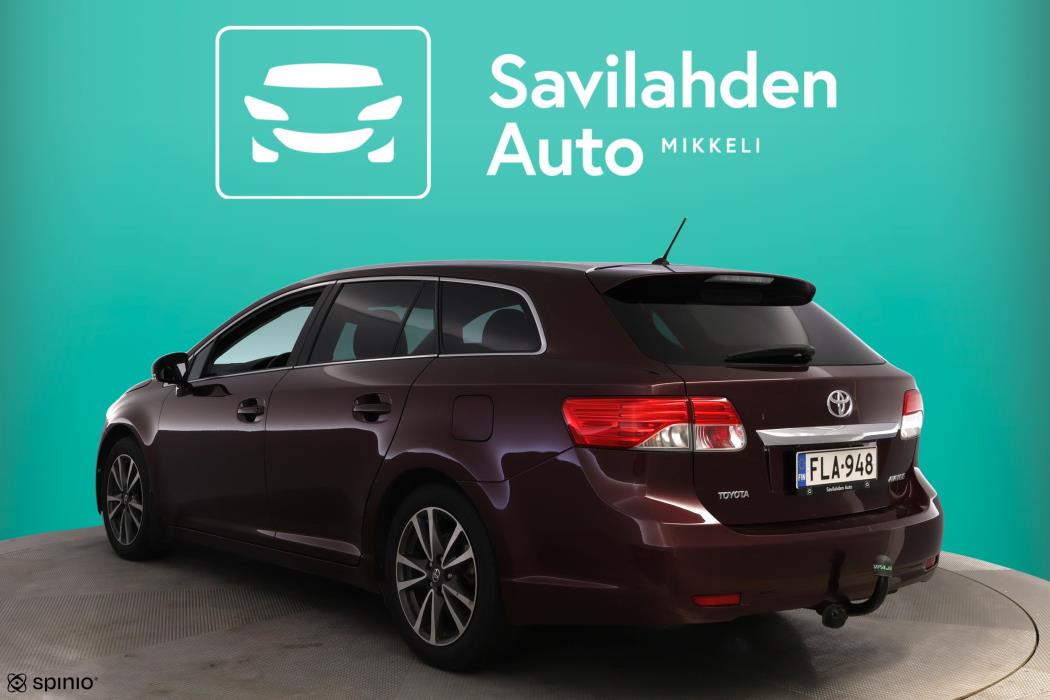 TOYOTA Avensis 2013