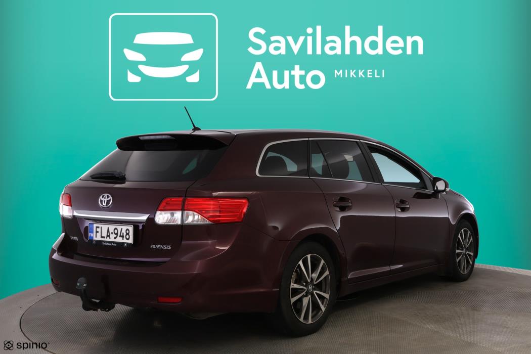 TOYOTA Avensis 2013