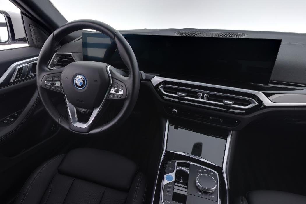 BMW i4 2023
