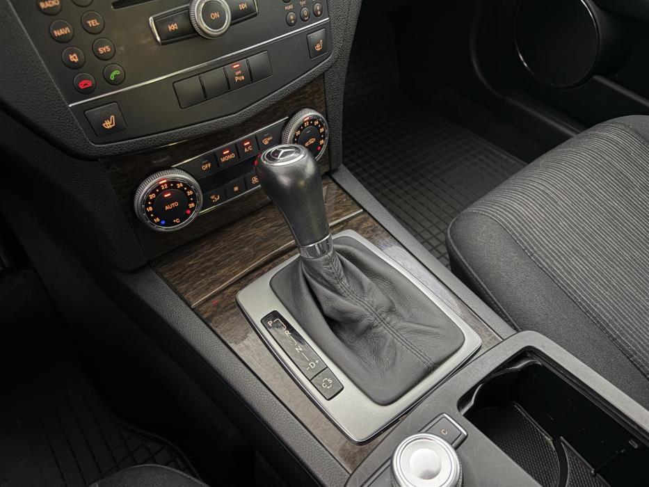 MERCEDES-BENZ C 2008