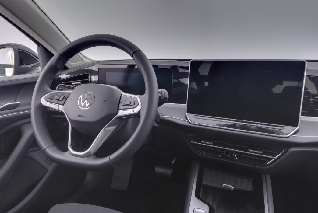 Volkswagen Passat 2025