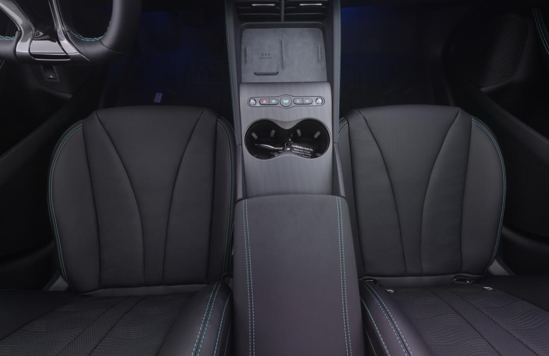 BYD Seal 6 DM-i 2025