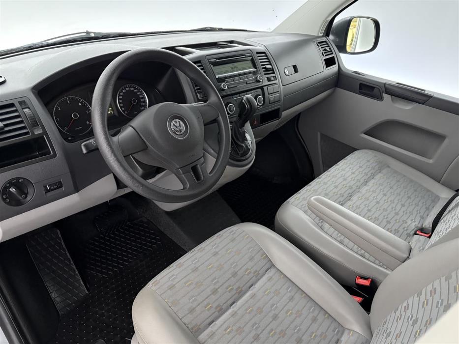 VOLKSWAGEN Transporter 2010