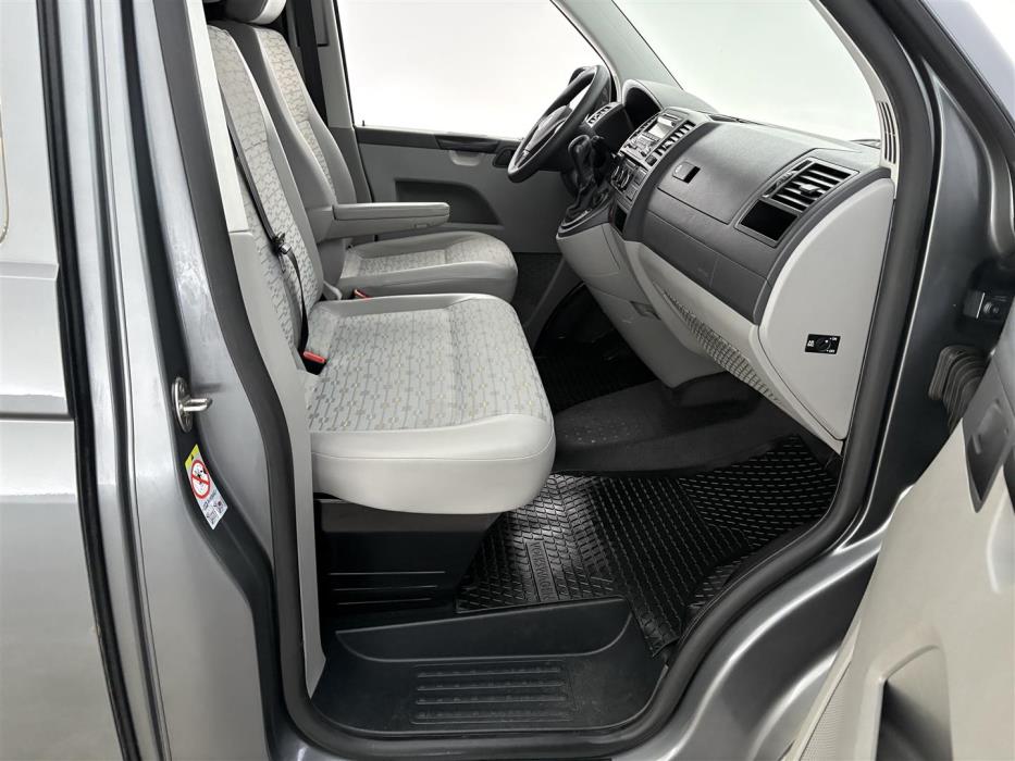 VOLKSWAGEN Transporter 2010