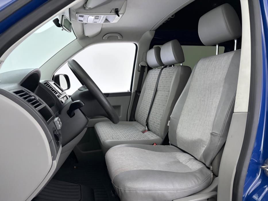 VOLKSWAGEN Transporter 2011