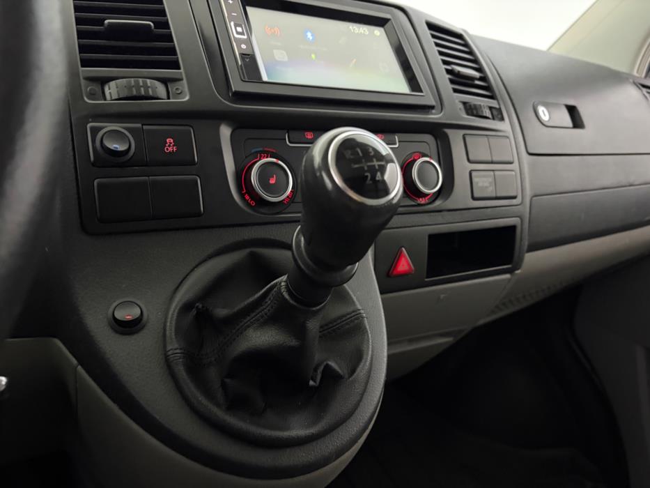 VOLKSWAGEN Transporter 2011