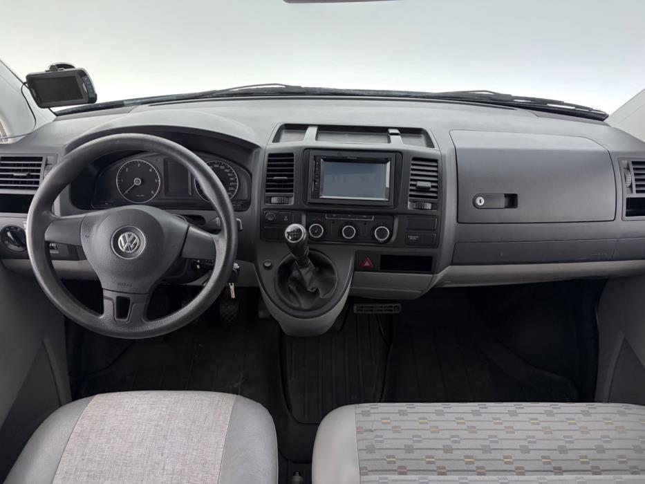 VOLKSWAGEN Transporter 2011