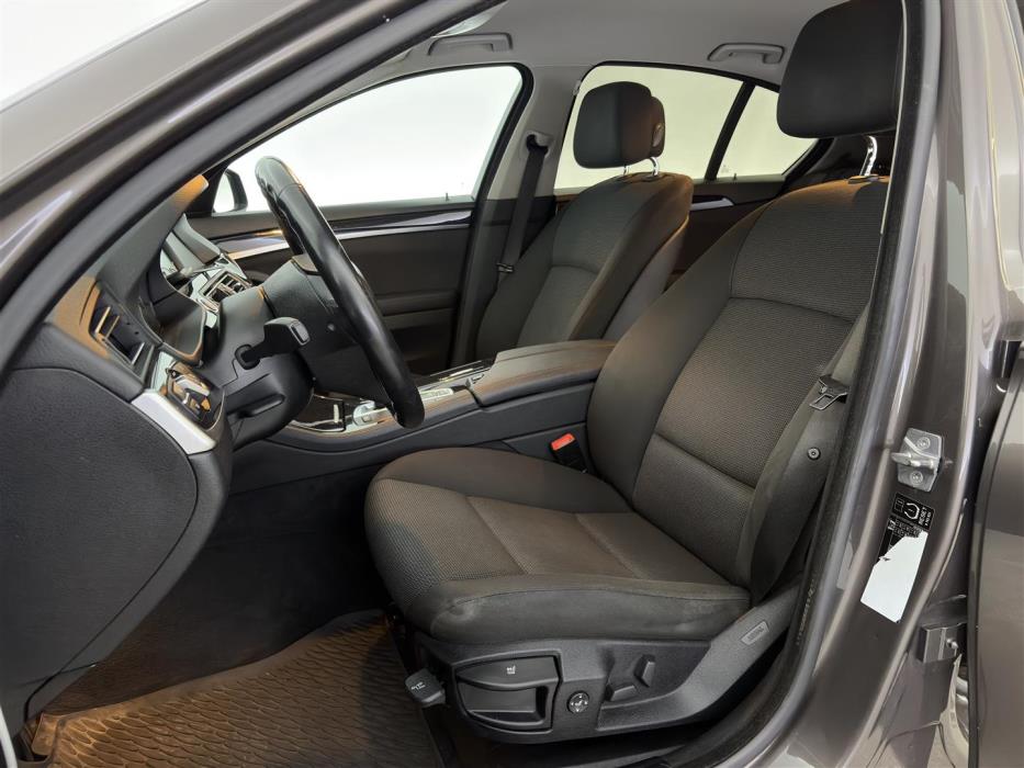 BMW 520 2010