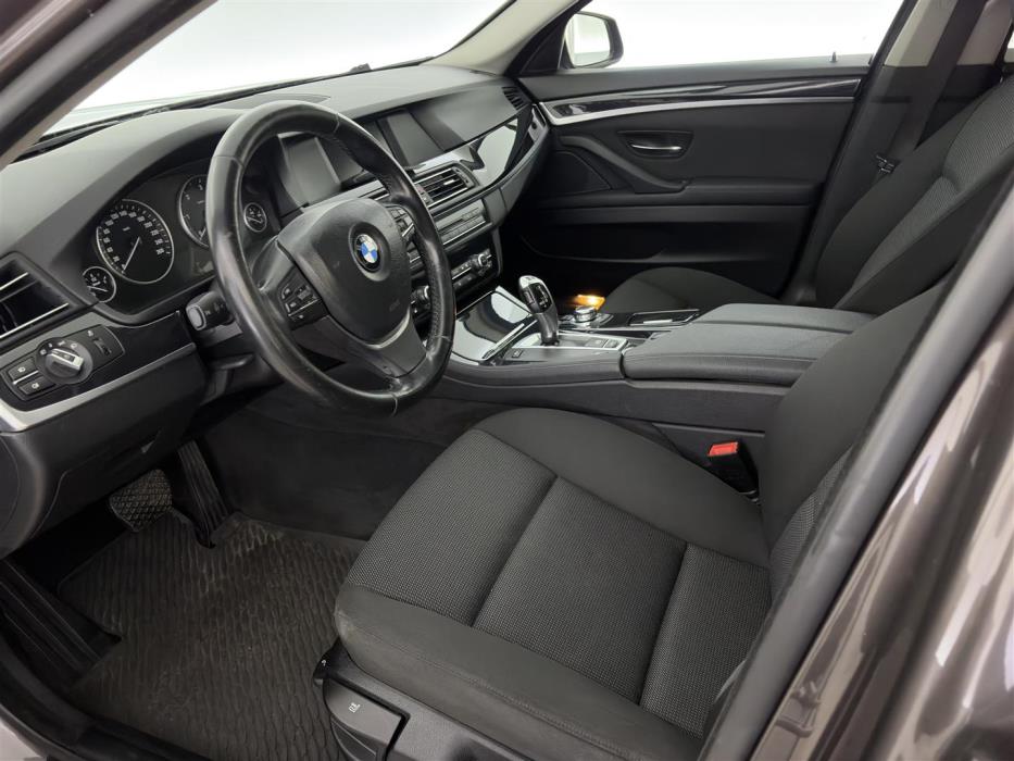 BMW 520 2010