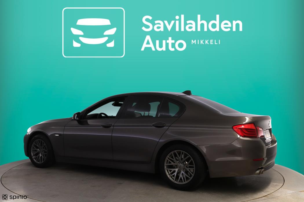 BMW 520 2010