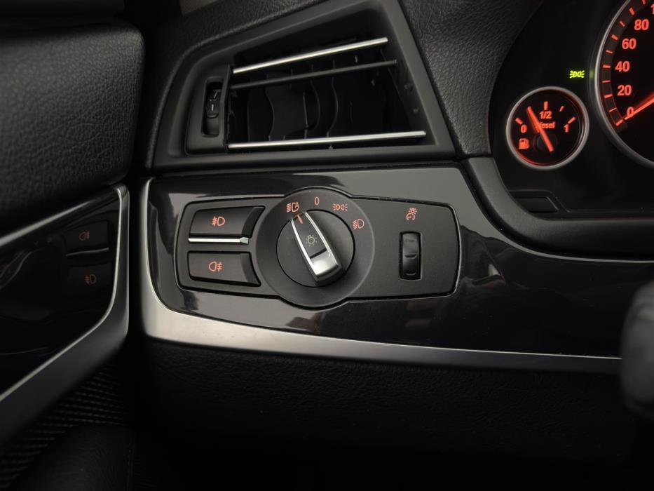 BMW 520 2010