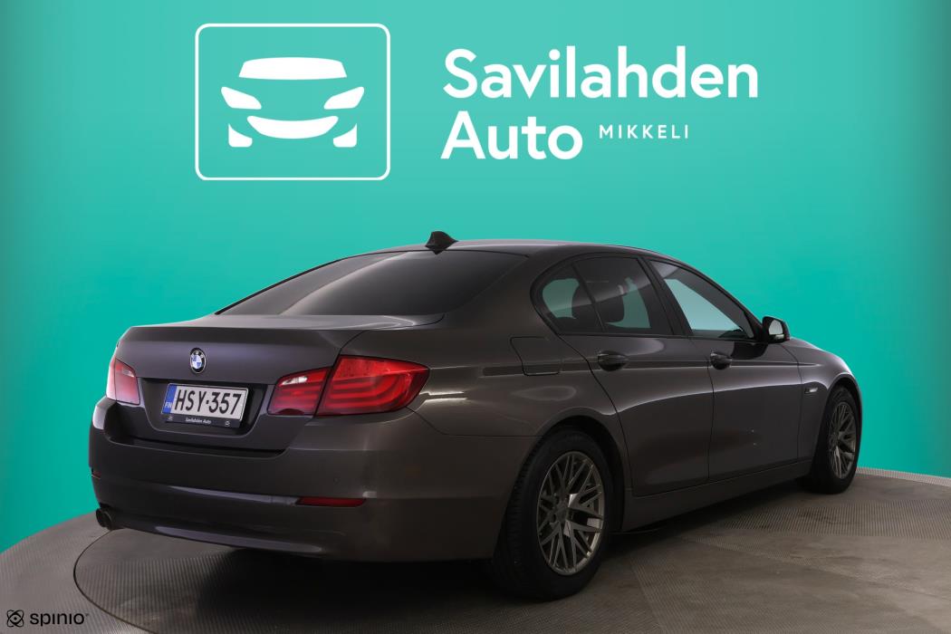 BMW 520 2010