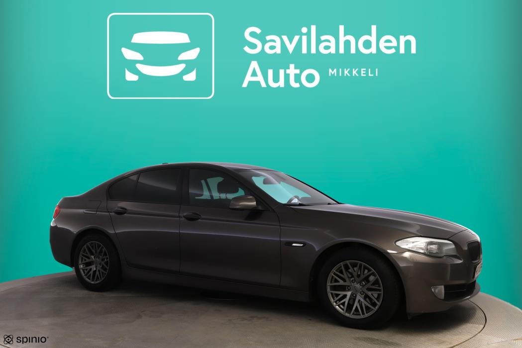 BMW 520 2010