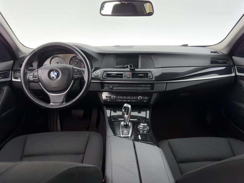 BMW 520 2010