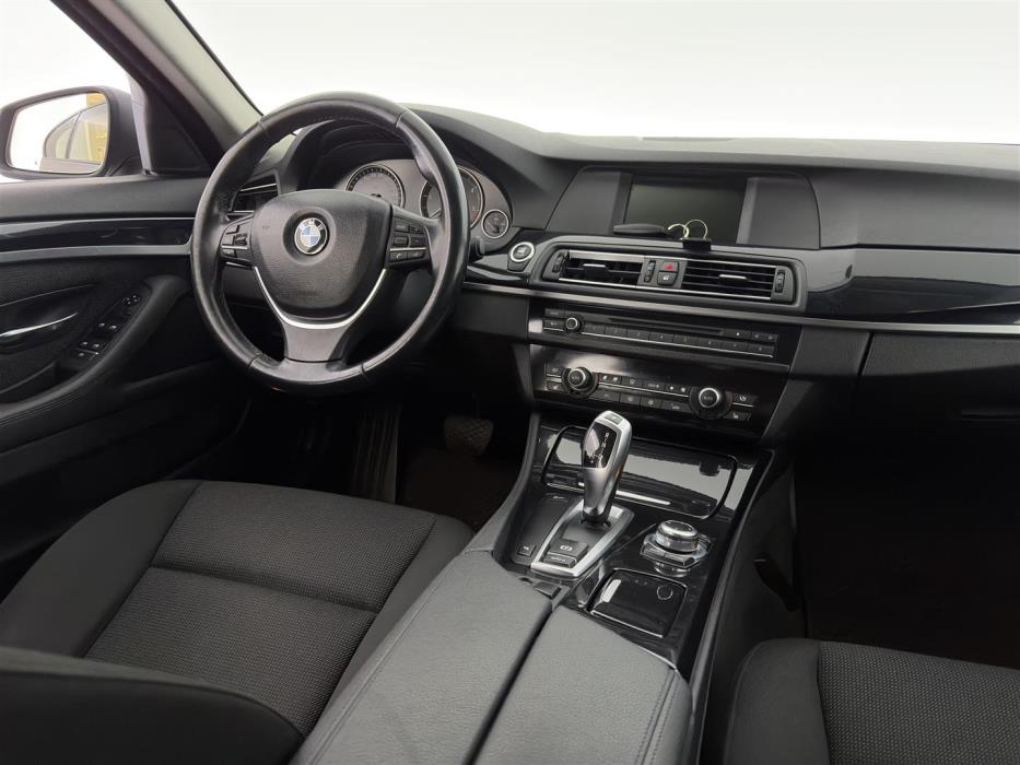 BMW 520 2010