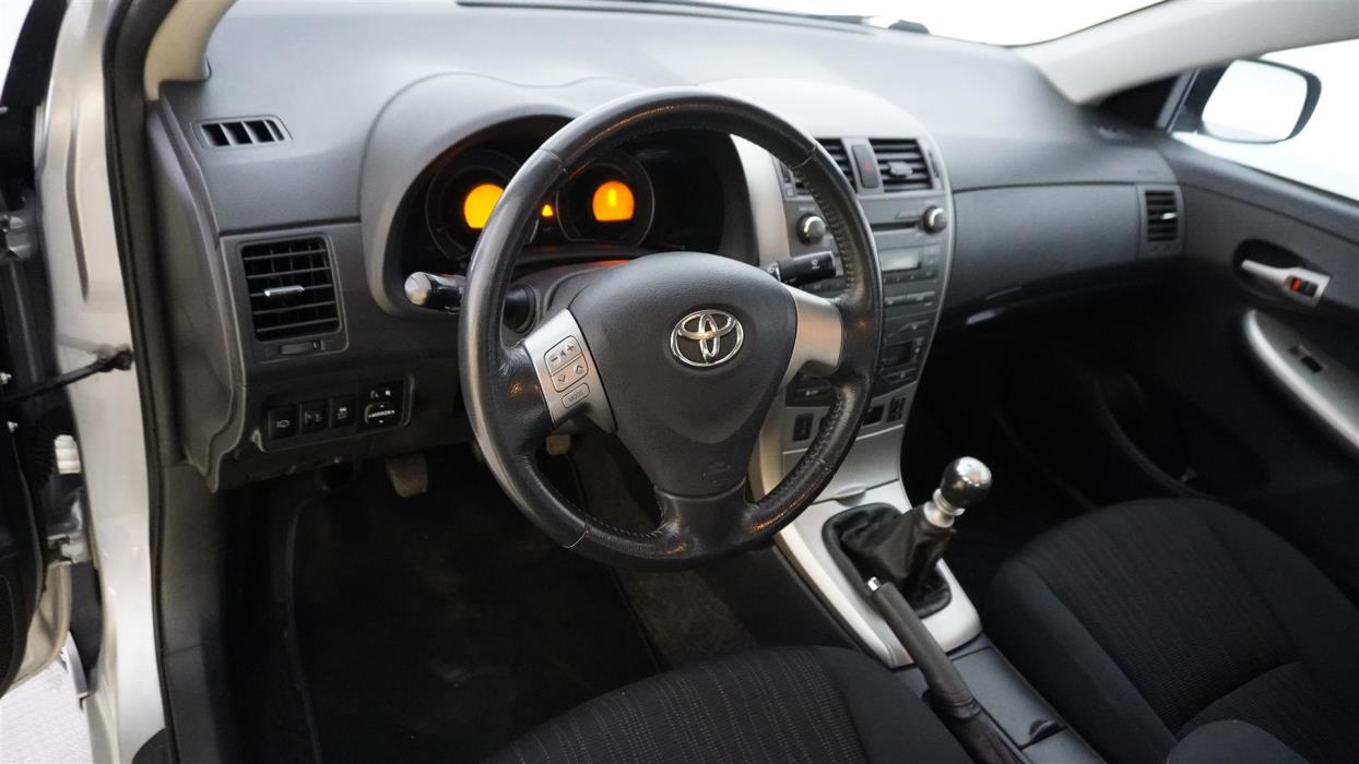 TOYOTA Corolla 2008