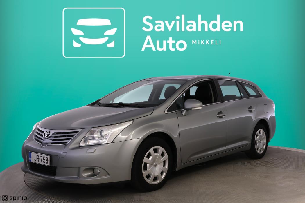 TOYOTA Avensis 2010