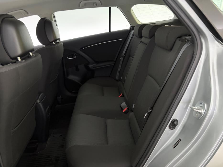 TOYOTA Avensis 2010