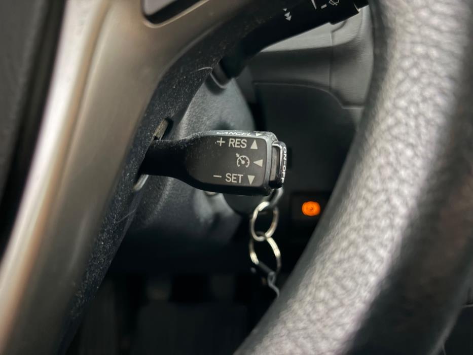 TOYOTA Avensis 2010