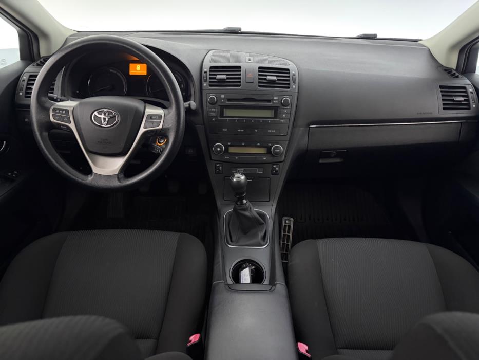 TOYOTA Avensis 2010