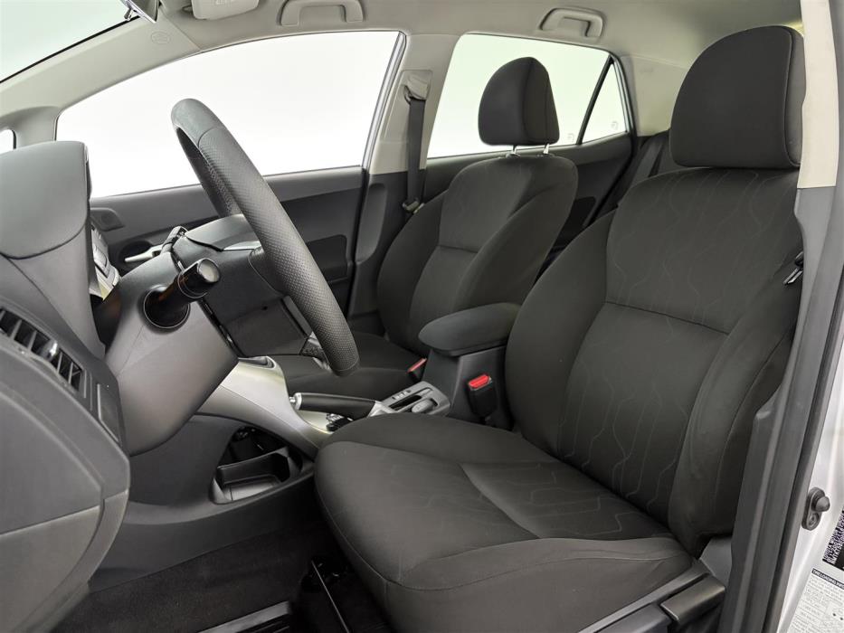TOYOTA Auris 2012