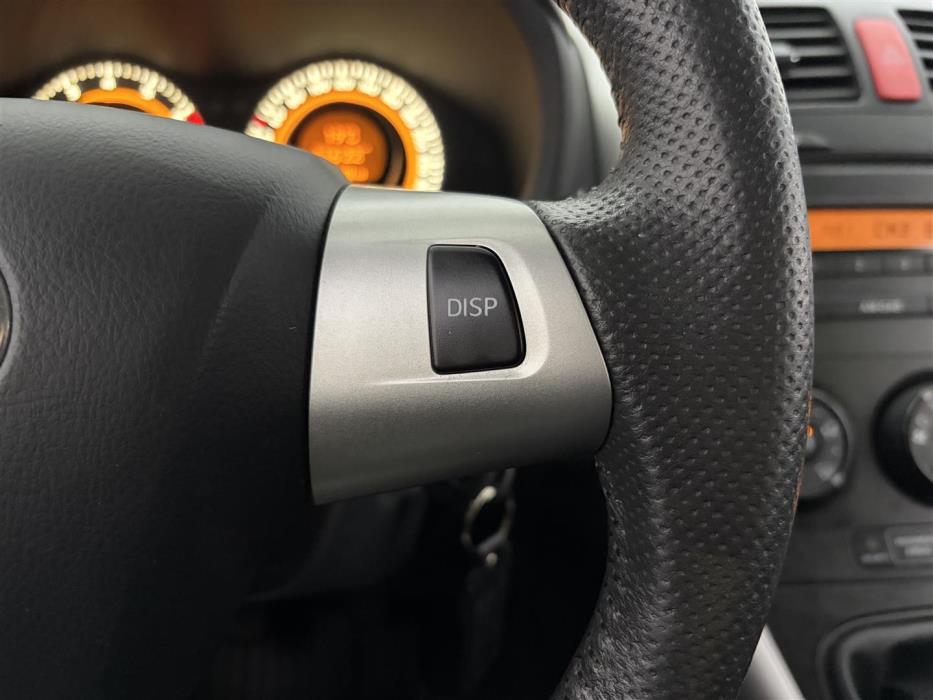 TOYOTA Auris 2012