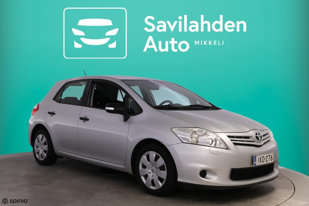 TOYOTA Auris 2012