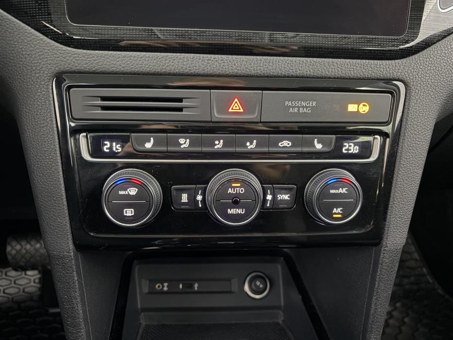 VOLKSWAGEN Golf Sportsvan 2018