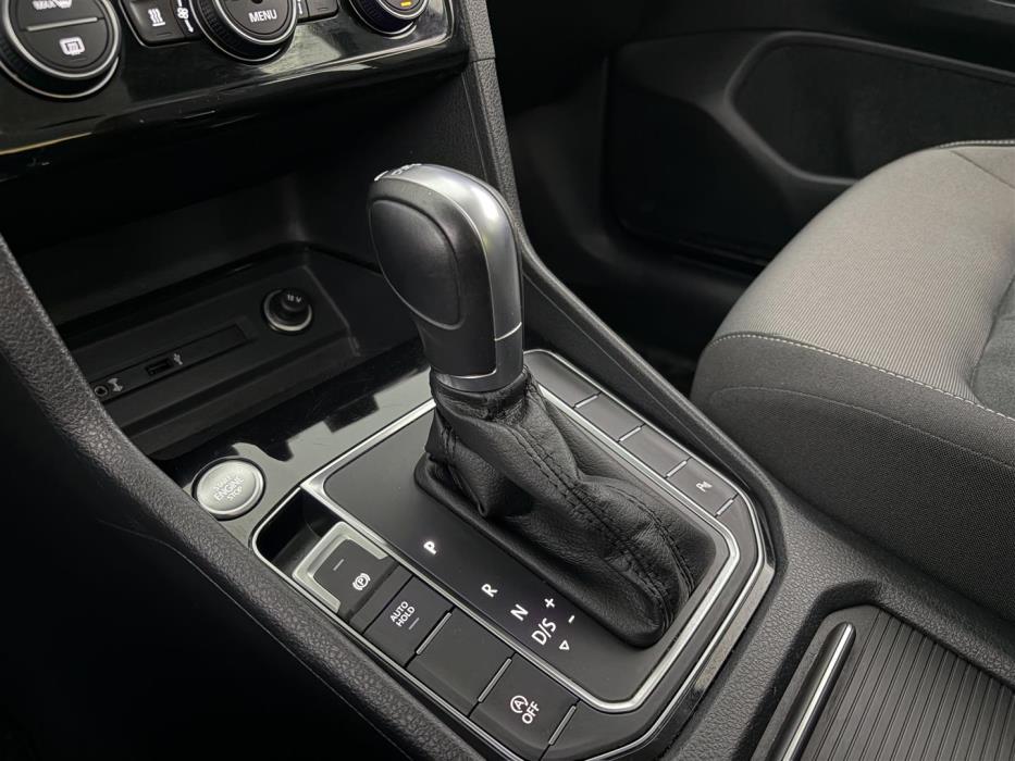 VOLKSWAGEN Golf Sportsvan 2018