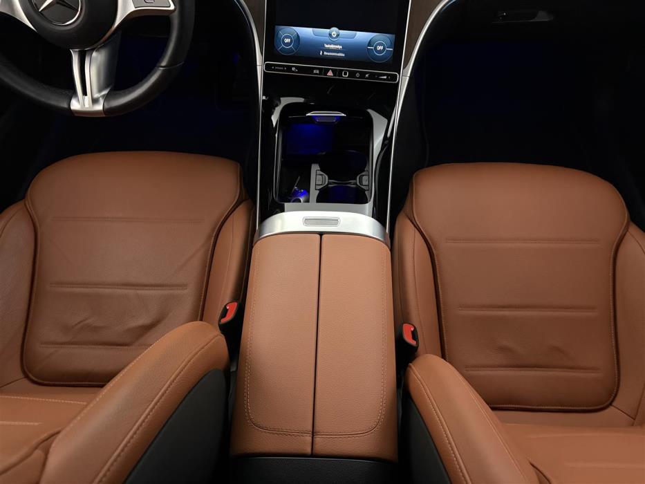 MERCEDES-BENZ C 2022