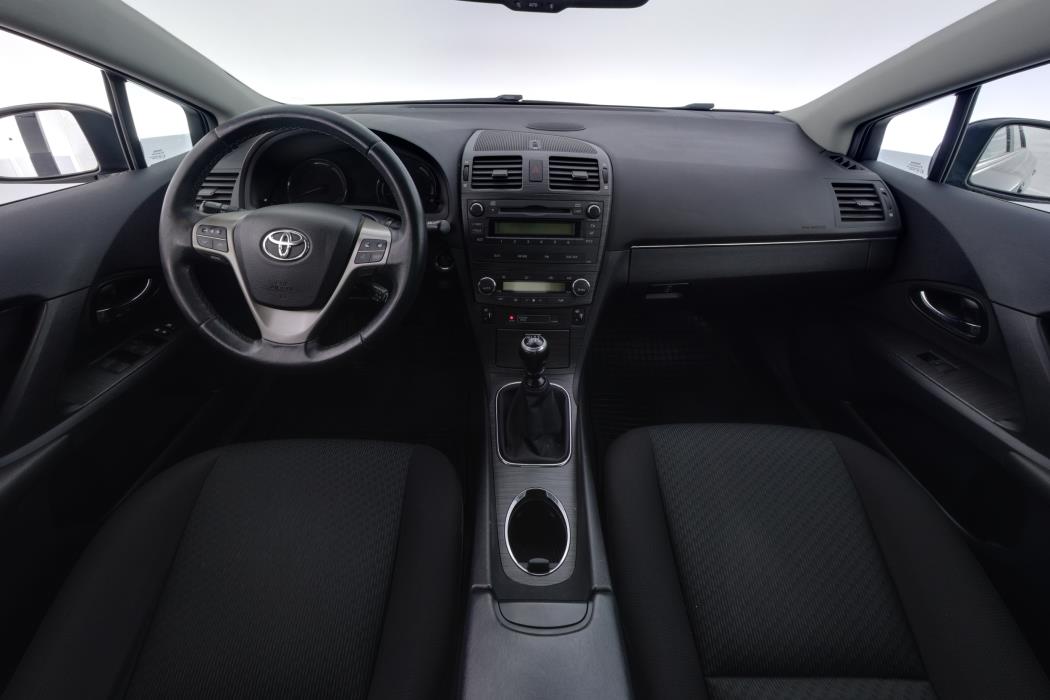 TOYOTA Avensis 2009