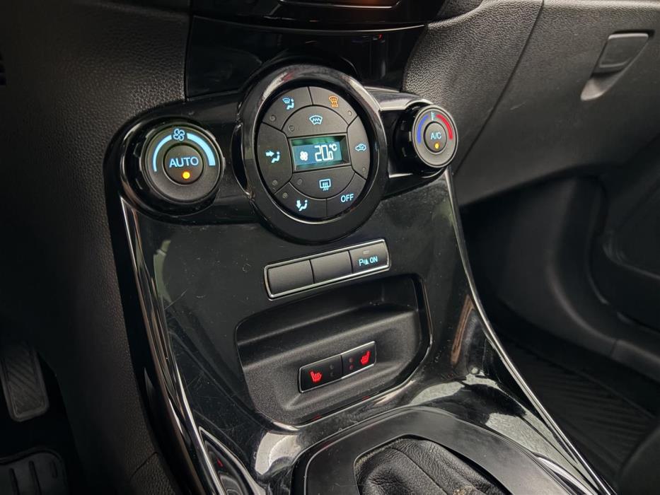 FORD Fiesta 2017