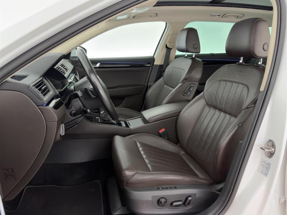 SKODA Superb 2016