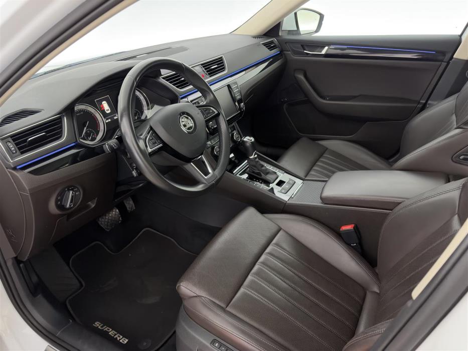 SKODA Superb 2016