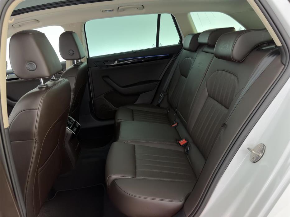 SKODA Superb 2016