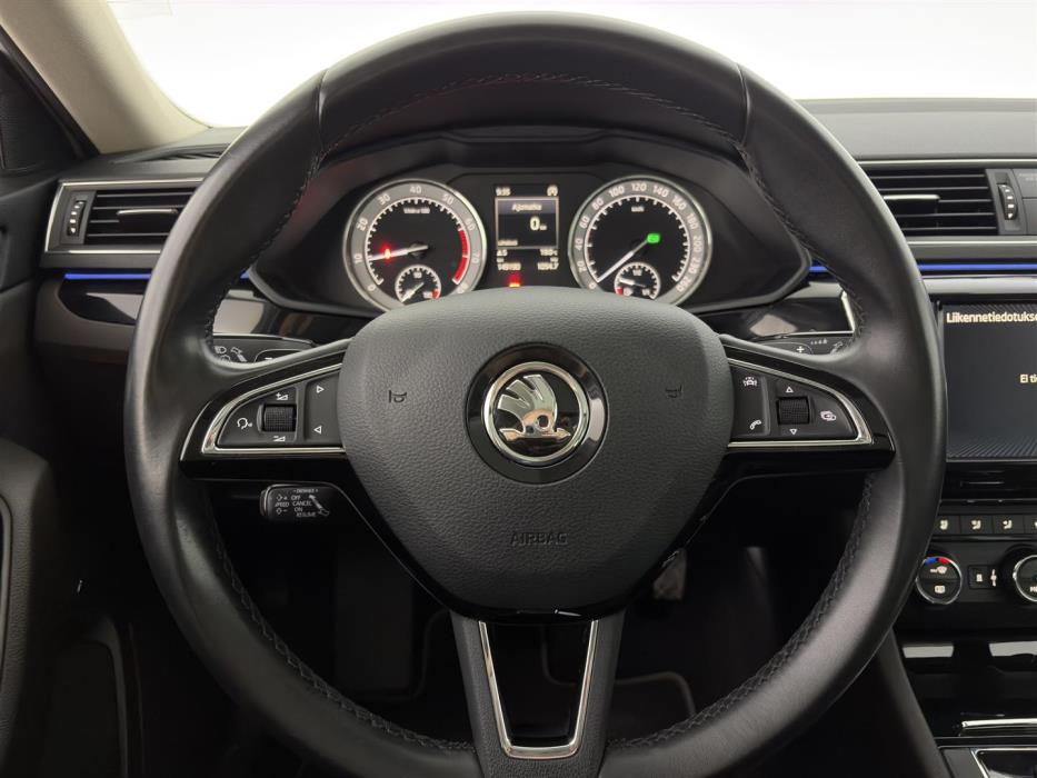 SKODA Superb 2016