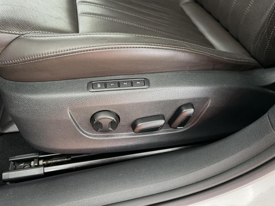 SKODA Superb 2016