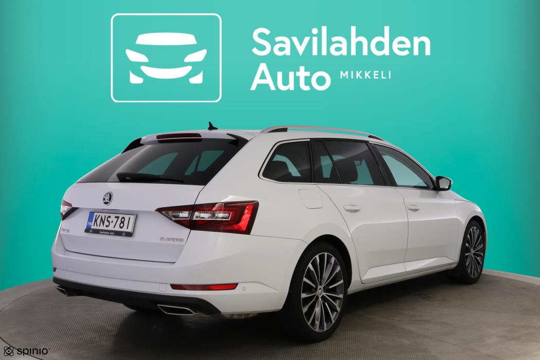 SKODA Superb 2016