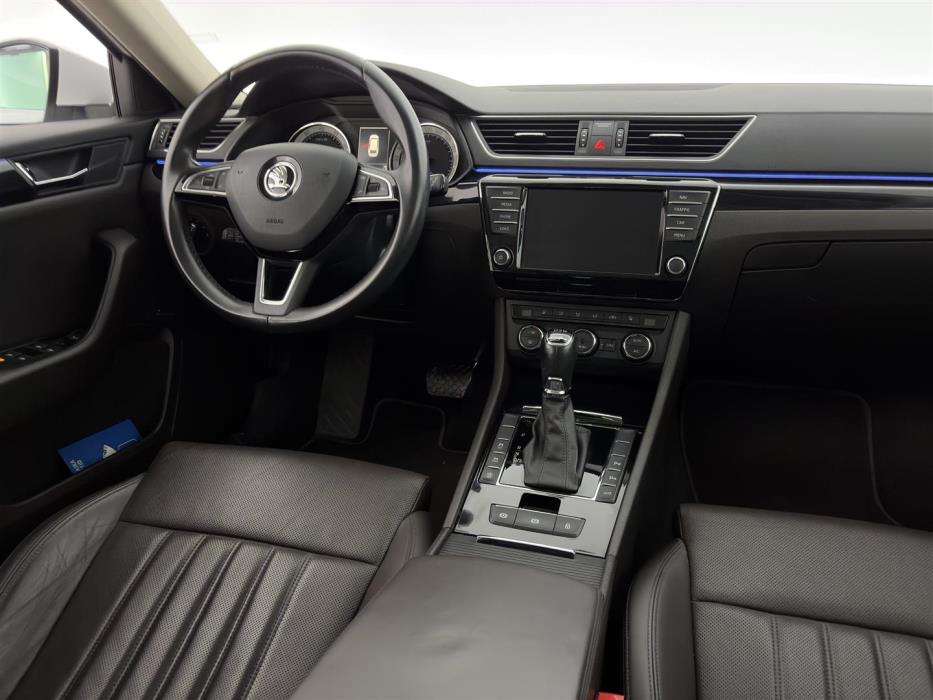 SKODA Superb 2016