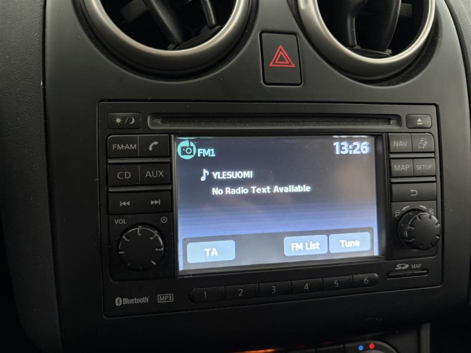 NISSAN Qashqai 2011