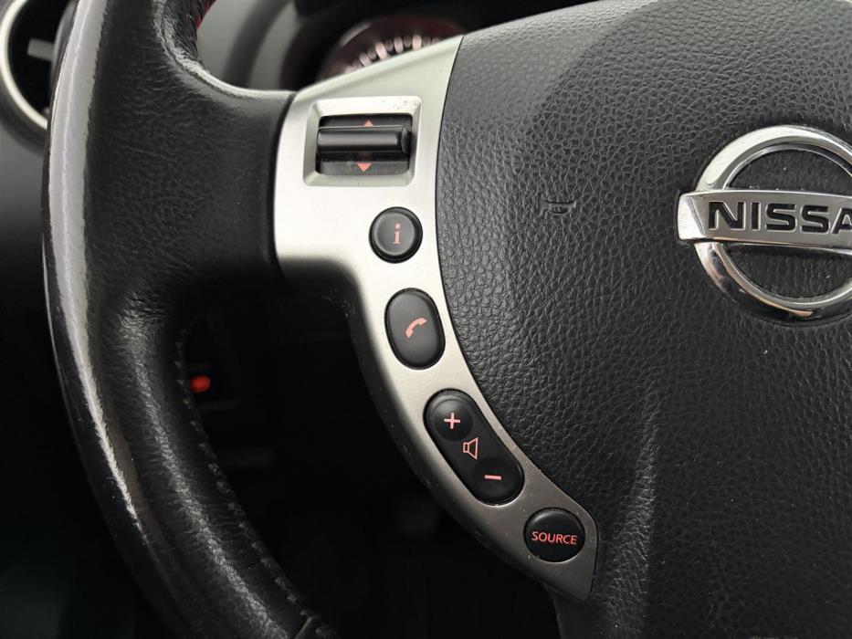 NISSAN Qashqai 2011