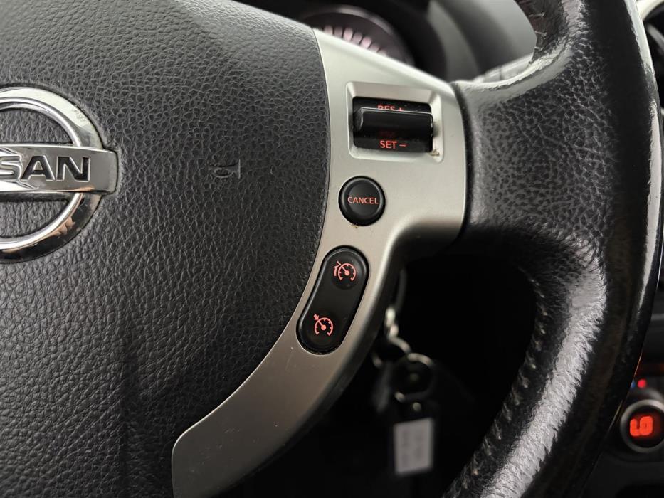 NISSAN Qashqai 2011