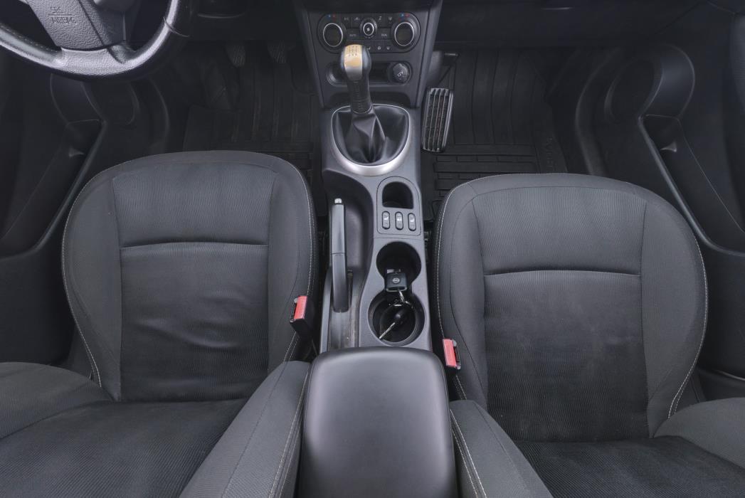 NISSAN Qashqai 2011