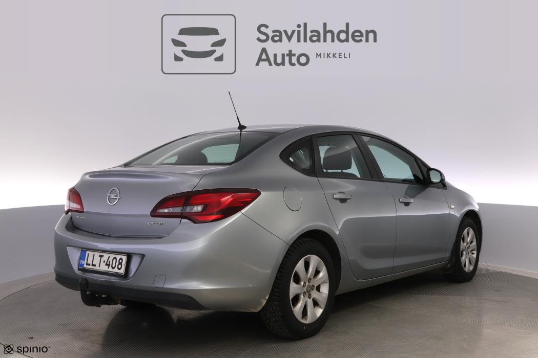 OPEL Astra 2012