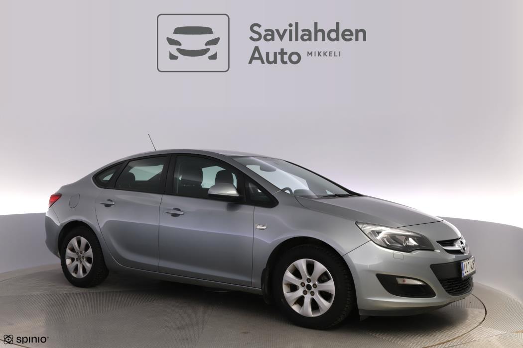 OPEL Astra 2012