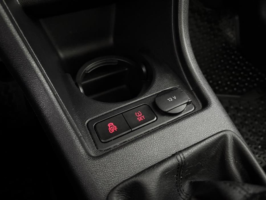VOLKSWAGEN up! 2015