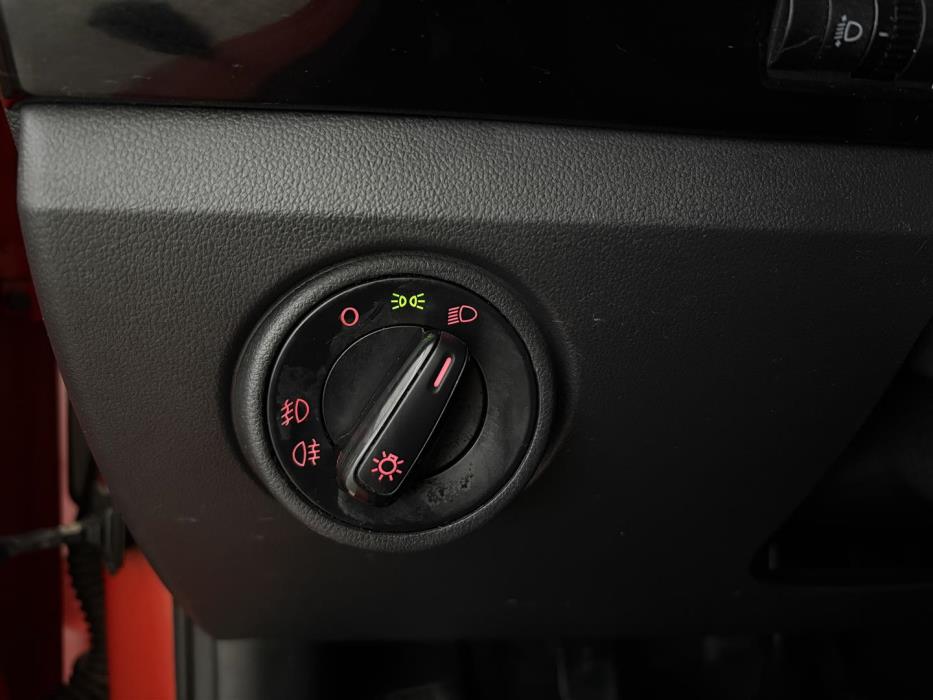 VOLKSWAGEN up! 2015