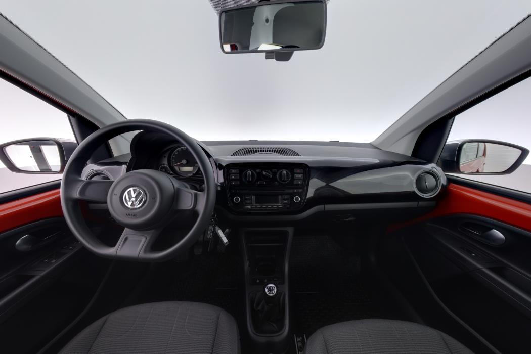VOLKSWAGEN up! 2015
