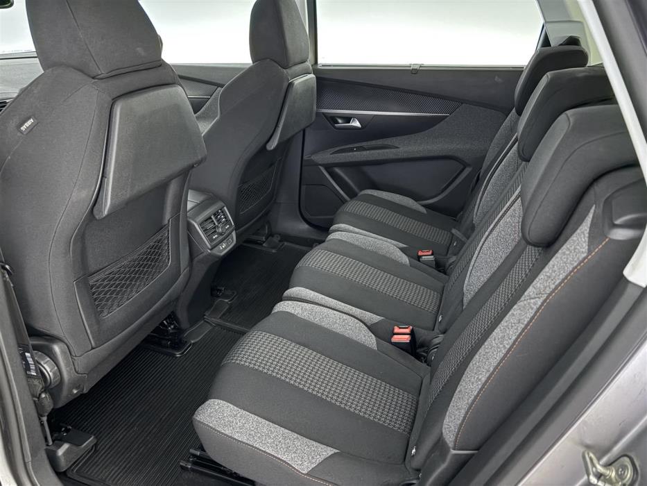Peugeot 5008 2018