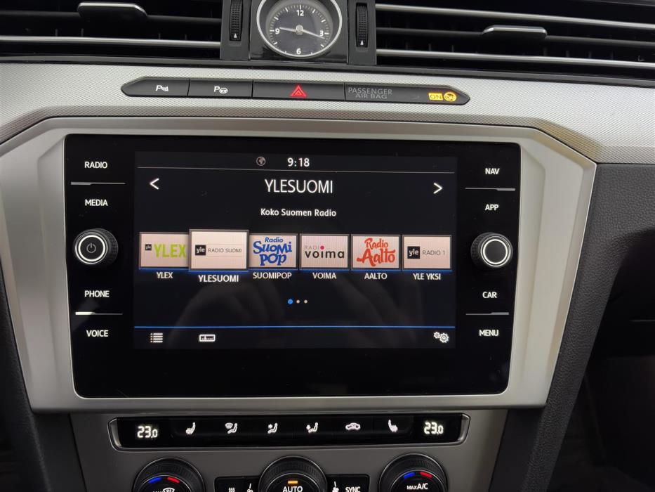 VOLKSWAGEN Passat 2018